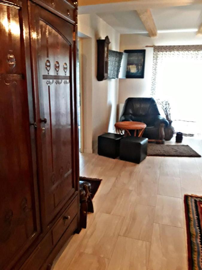 La Curtea Veche Apartment Lapus Exterior photo